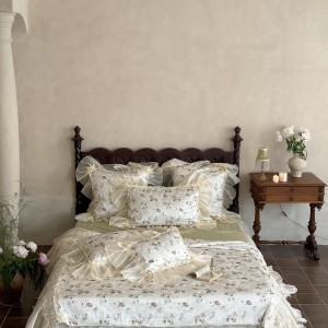 Lyocell single white pastoral style home hotel textile high-end lace bedroom bedding summer cool quilts manufacture