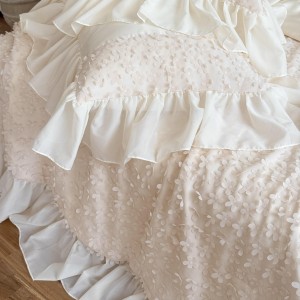Hot-selling 4-pieces textile pink lace 2m/2.2m bedsheet flat sheets 1.8m quilt cover premium bedding set manufacture