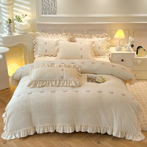 High-count high-density thickened milk velvet with carved patterns four-piece set