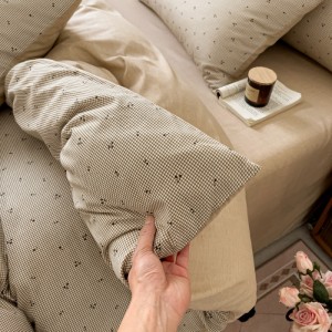Four-piece cotton set of bed sheets and fitted sheet type single item quilt cover