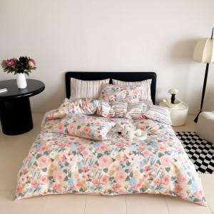 Atmospheric multi-floral pure cotton printed four-piece set