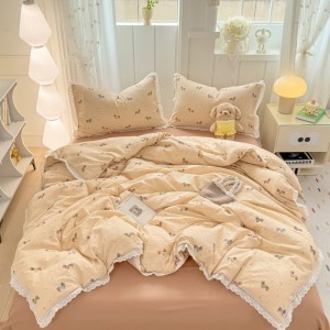 Exquisite new hollow lace crinkled cotton four-piece set