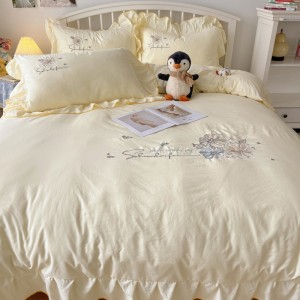 Lace-embroidered washed cotton 4-piece sheet set