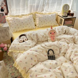 Double-layered gauze print lace four-piece set