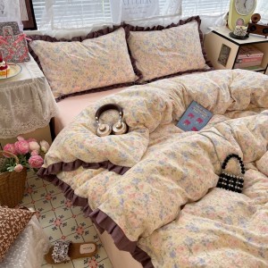 Double-layered gauze print lace four-piece set