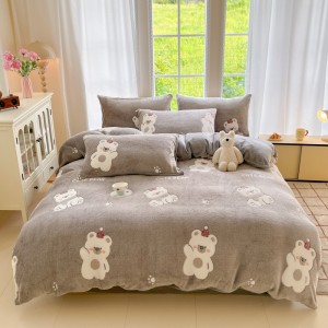 New Snowflake Fleece Floral Print Four-Piece Bedding Set