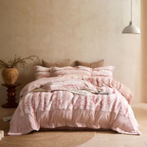 2025 New A-Class Milk Plush Four-Piece Set Lightning Pattern Rabbit Plush Bedding Set