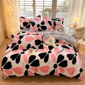 Exquisite new small-size milk velvet print four-piece set