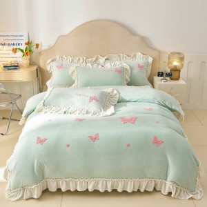 9-pound terry cloth embroidered Korean lace milk fleece four-piece set