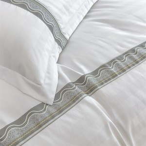 Exquisite Thickened Cotton Large Print Four-Piece Set