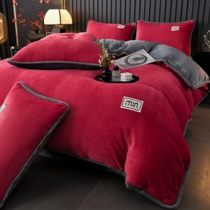 Exquisite Twill Edge Label Milk Fleece Four-Piece Bedding Set