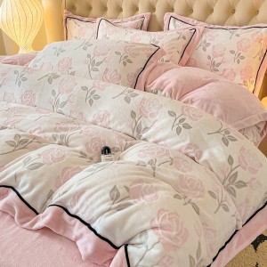 New milk velvet wide-edge Kai line carved four-piece set