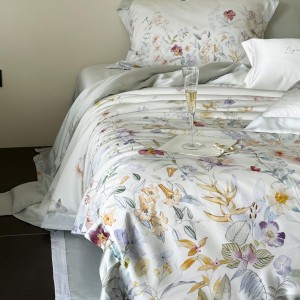 Hot selling lyocell 4-pieces textile ODM coverlets printing bedsheets white bed linen bedding set wholesaler