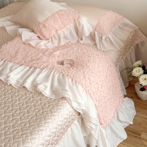 Hot-selling 4-pieces textile pink lace 2m/2.2m bedsheet flat sheets 1.8m quilt cover premium bedding set manufacture
