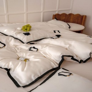 High Quality 60S Lyocell Home Textile Black Embroidery White Duvet Quilt Comforter Cover Soft Bed Sheet Bedding Set