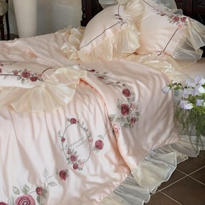 Hot selling pink quilt cover embroidered fitted sheets flat sheet 80S lyocell home textile 4-pieces bedding set supplier
