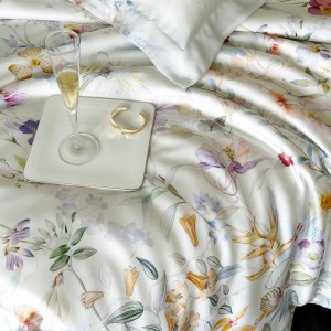 Hot selling lyocell 4-pieces textile ODM coverlets printing bedsheets white bed linen bedding set wholesaler