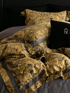 High quality printing home textiles gold 100% Australia cotton queen king size bedding set wholesaler