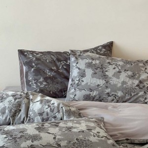 Exquisite 60s yarn-dyed airy jacquard four-piece set