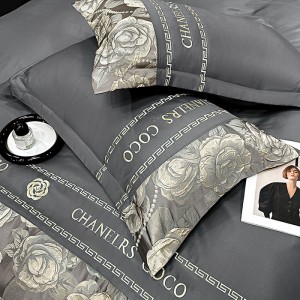 Embossed gold silk jacquard embroidered summer quilt four-piece set