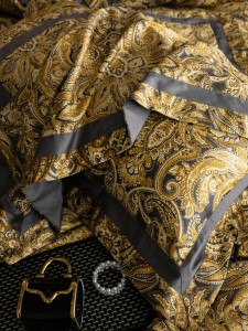 High quality printing home textiles gold 100% Australia cotton queen king size bedding set wholesaler