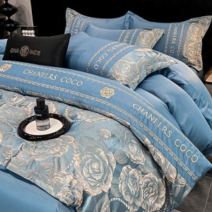 Embossed gold silk jacquard embroidered summer quilt four-piece set