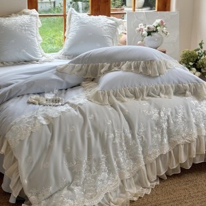 Blue embroidery home textiles lace duvet cover 4 pieces bedding set supplier
