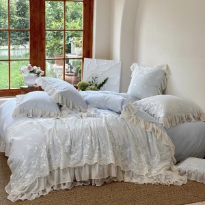 Blue embroidery home textiles lace duvet cover 4 pieces bedding set supplier