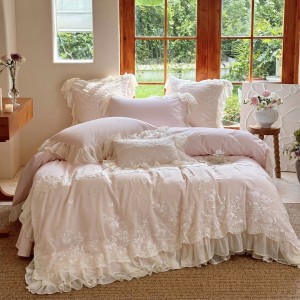 Blue embroidery home textiles lace duvet cover 4 pieces bedding set supplier