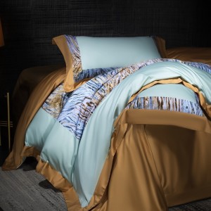 Hot selling sateen cotton 4-pieces textile ODM coverlets printing bedsheets simple style blue bed linen bedding set wholesaler