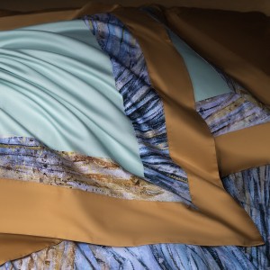 Hot selling sateen cotton 4-pieces textile ODM coverlets printing bedsheets simple style blue bed linen bedding set wholesaler