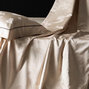 Elegant design full size jacquard adult pillowcases luxury red 100s cotton sateen comforter cover bedding set supplier