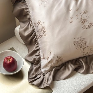 High-quality satin lyocell bed sheets exquisite single size printing quilt cover lace brown home textile bedding set manufacture
