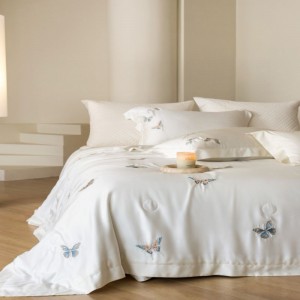 White lyocell embroidery mulberry silk summer quilt bed sheets bedding set