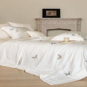 White lyocell embroidery mulberry silk summer quilt bed sheets bedding set