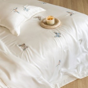 White lyocell embroidery mulberry silk summer quilt bed sheets bedding set
