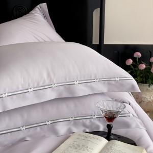 Elegant design full size solid color adult pillowcases purple plain color comforter cover bedding set supplier