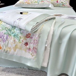 Hot selling sateen cotton 4-pieces textile ODM coverlets printing bedsheets simple style white bed linen bedding set wholesaler