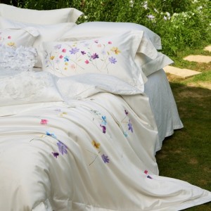Hot-selling 4-pieces textile leaves printing 2m/2.2m bedsheet flat sheets 1.8m white cotton quilt cover premium bedding set manufacture