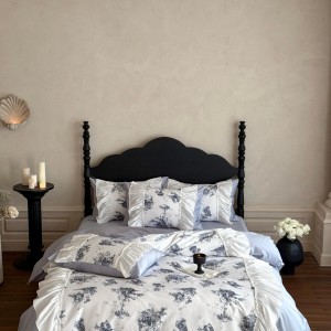 Wholesale high-end pillowcases blue comforter set soft bed linen fitted sheets 2m/2.2m printing bedding set for adults