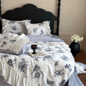 Wholesale high-end pillowcases blue comforter set soft bed linen fitted sheets 2m/2.2m printing bedding set for adults