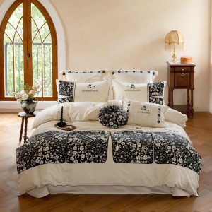 Hot Sale Digital Printing Quilt Cover Pillowcase Set 4 Pieces Black Duvet Cover 100S Cotton Bedding Set for Hotel Home