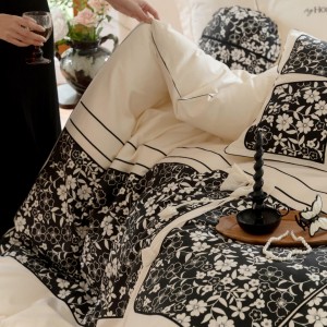 Hot Sale Digital Printing Quilt Cover Pillowcase Set 4 Pieces Black Duvet Cover 100S Cotton Bedding Set for Hotel Home