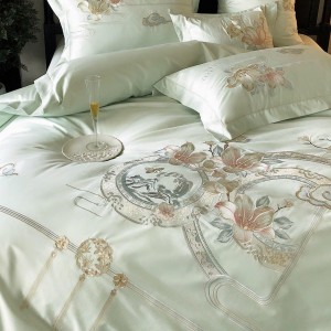 High Quality 100S Australia Cotton Duvet Sheet Set 1 Duvet Cover and 2 Pillow Shams Green Embroidery King US Size 300TC Portable and Folded Features