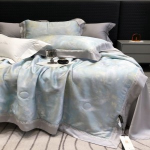 Light blue summer quilt lyocell digital printing bedding set with double pillowcases bed sheets