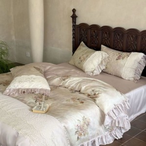 Pink lyocell digital printing lace embroidery duvet cover bed sheets ODM/OEM bedding set