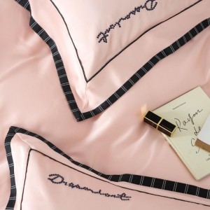 Wholesale 120S long staple cotton duvet cover pink digital printing bed sheet bedding set for adults