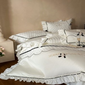 Quilted Cotton Filling Duvet Cover White Long Staple Cotton Bedspread Lace Pillowcases Bedding Set