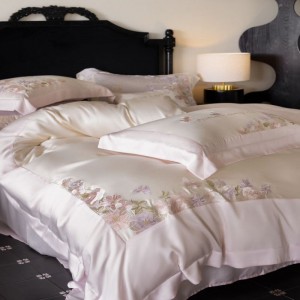 Luxury Pink Floral Embroidery Comforter Quilt Duvet Cover With 2 Pillowcases Bed Sheet Lyocell Bedding Set