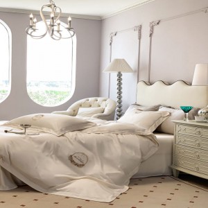 White Home Hotel Textile 100% Lyocell Bed Sheets Embroidery Quilt Cover Four Piece Bedding Set